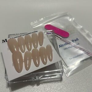 Brand New Hand Made Press on Nails # 56